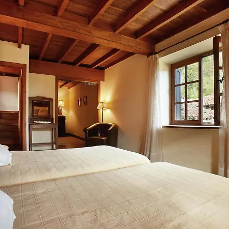 Dom wakacyjny Cozy In Pilona With Mountain View Infiesto